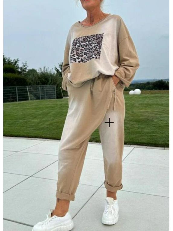2024 Women's Autumn Leopard Print Knit Set: European & American Casual Round Neck Ensemble