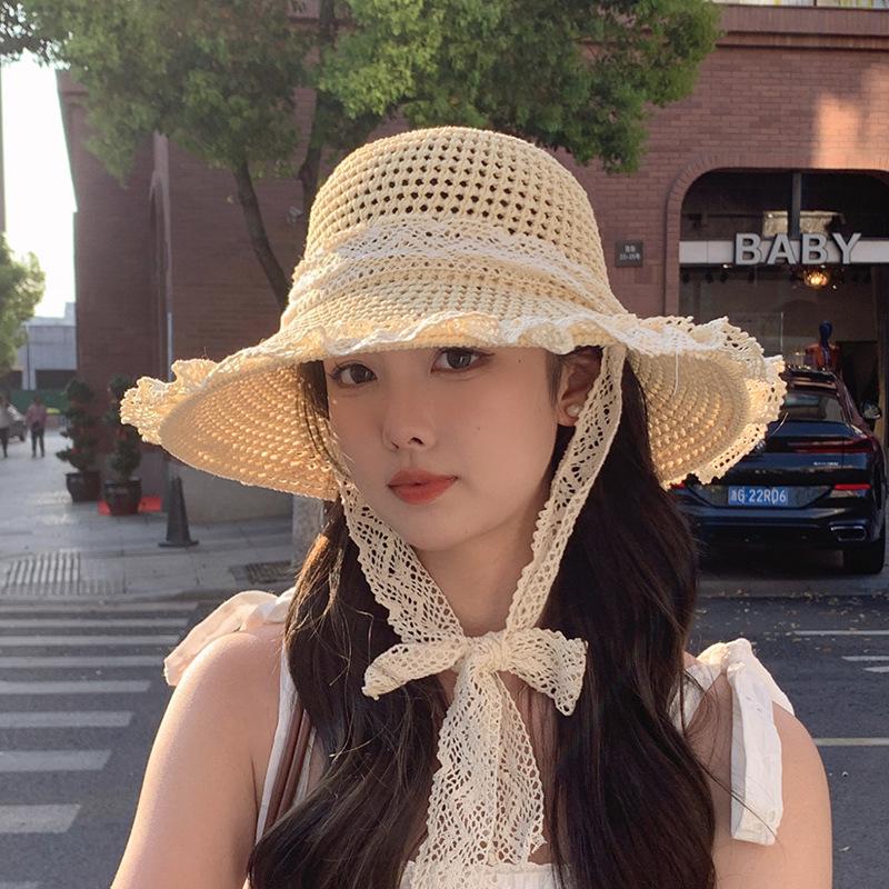Women's Summer Beach Photo-Ready Straw Lace Hat Vacation Style Fisherman Hat Beach Wide Brim Sun Protection Hat Straw Material with Lace Details