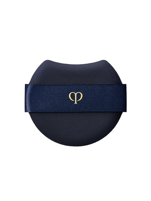 Cle De Peau Beaute Radiant Cushion Foundation Natural / Natural M