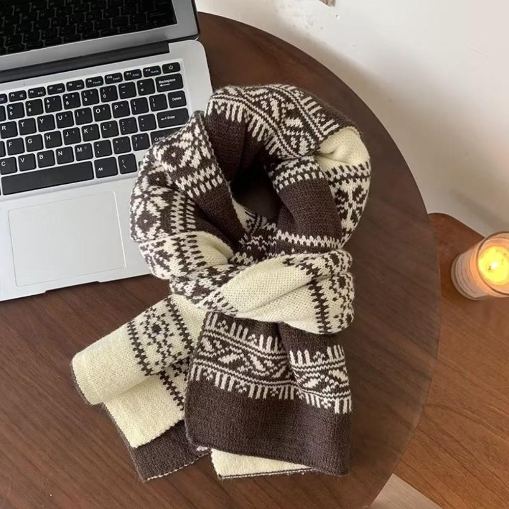 Retro Jacquard Pattern Double Sided Scarf Soft Cozy Texture Neck Warmer Shawl Fall Season Use