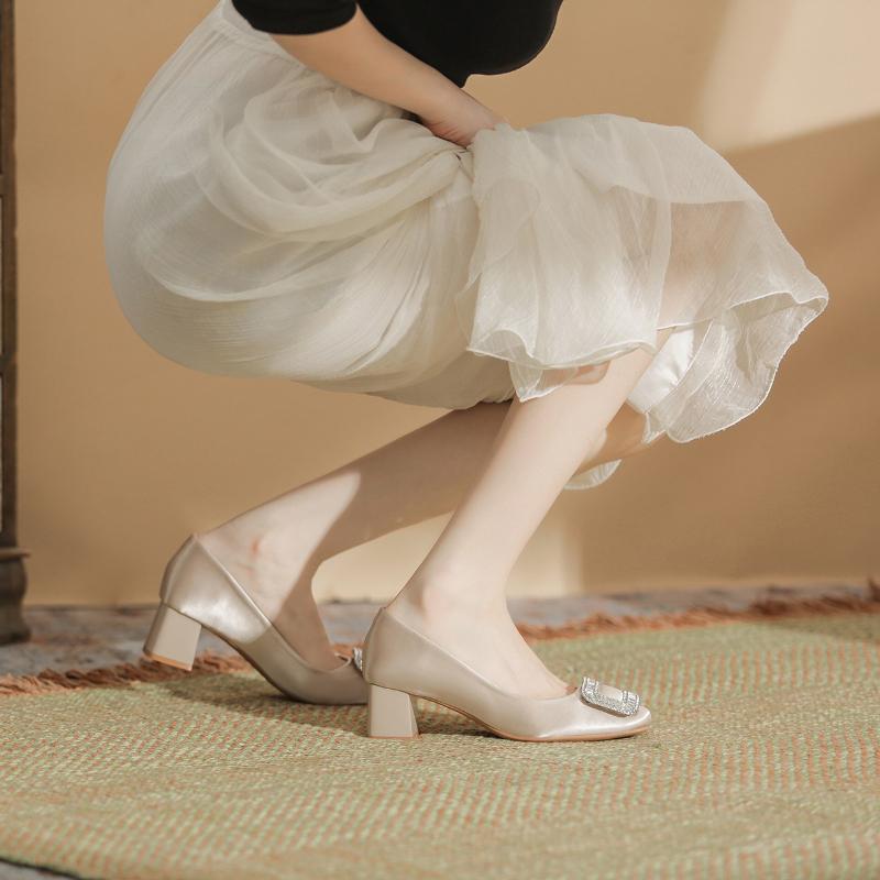 Fashion Women's Chunky Heel Shoes Square Toe Satin Spring Dress Sandals with Lambskin Insole