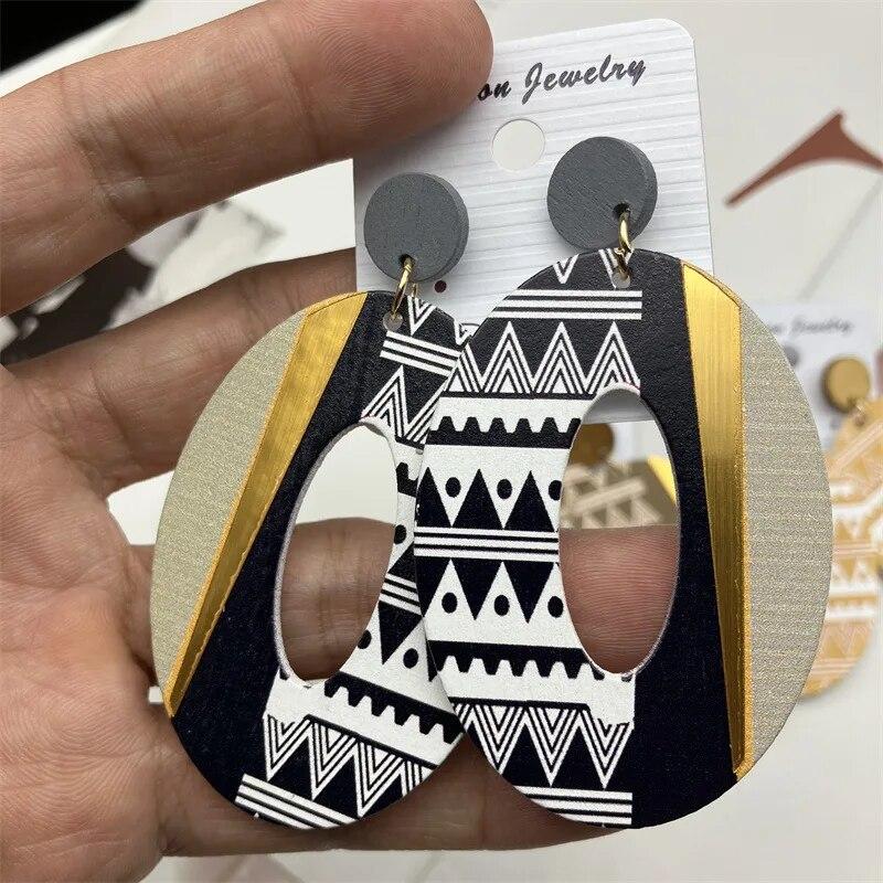 New Bohemian Long Earrings Europe US Exaggerated Personality Baking Paint Color Stripe Wooden Vintage Ethnic Style Ear Ring Gift