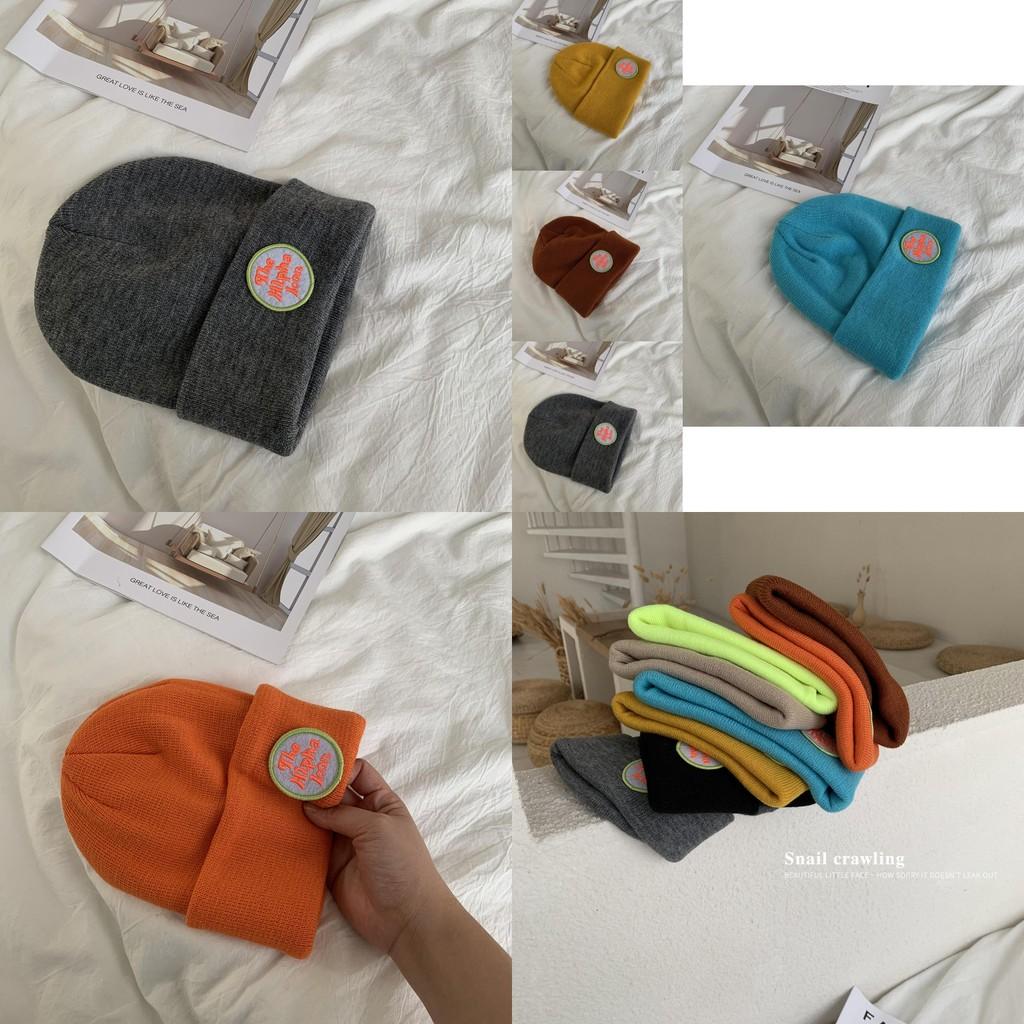 Comfortable Knit Beanie For Students And Couples Warm And Fashionable