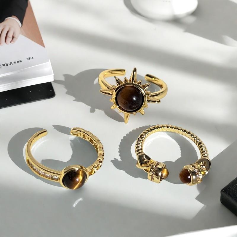 Middeleeuwse Franse Retro Gouden Imitatie Tijgeroog Steen Zonnebloem Openingsring Niche High-End Unieke Ring