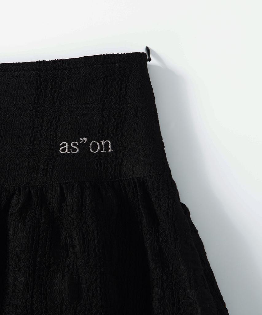 Aejeuon Lacy Check Skirt / Black