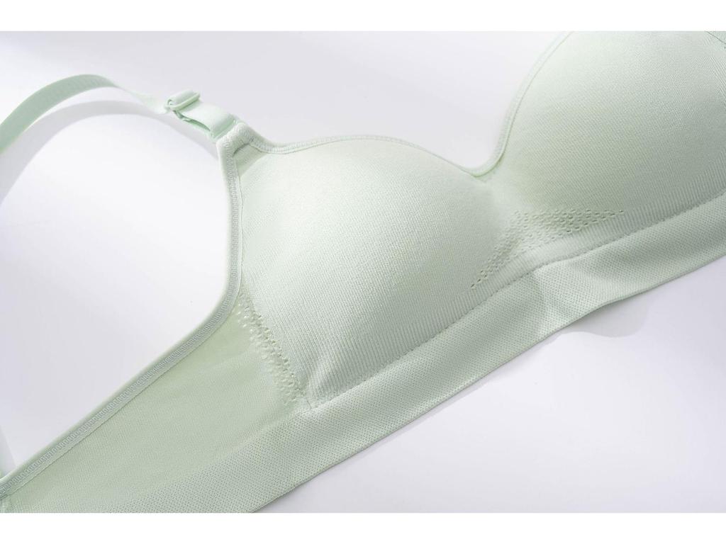 Nouvelle arrivee: Soutien-gorge d'étudiant blanc sans couture - Respirant, Confortable, Sans armature, Bonnets en coton, Fin et offrant un bon maintien pour l'été