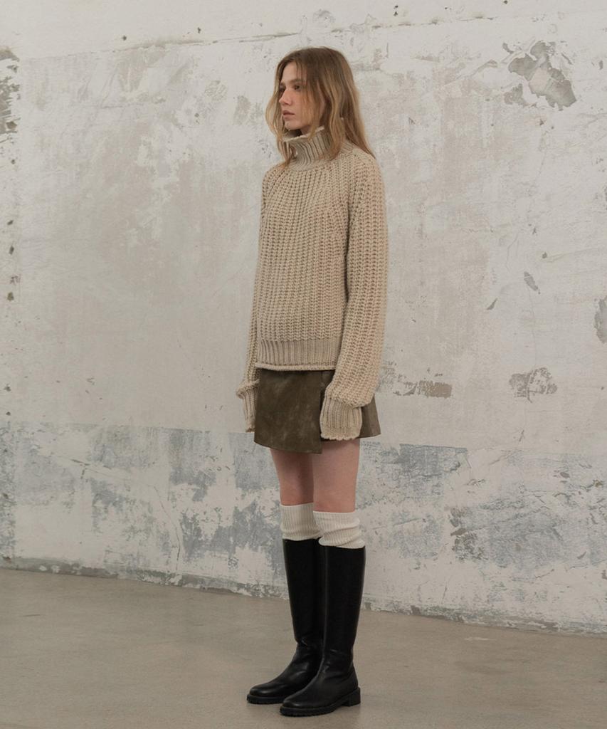 Mosyupamosyu Wool Hacci Turtleneck Knit [Beige]