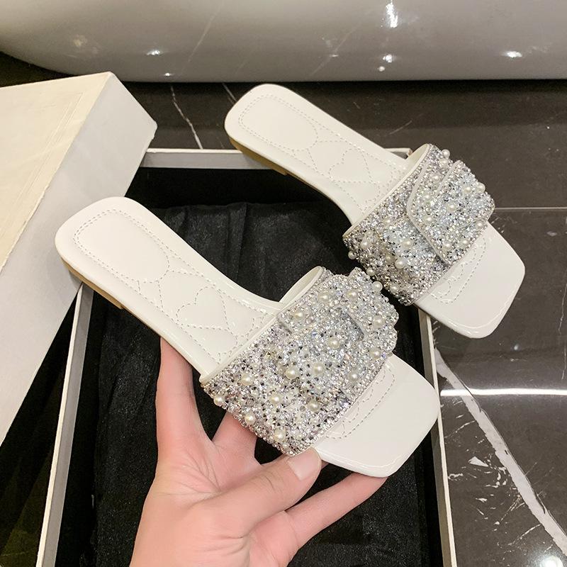 Internet Celebrity Slippers Women Wear 2025 Summer New Rhinestone Bow Large Size Beach with Skirt One Word Cool Slippers
