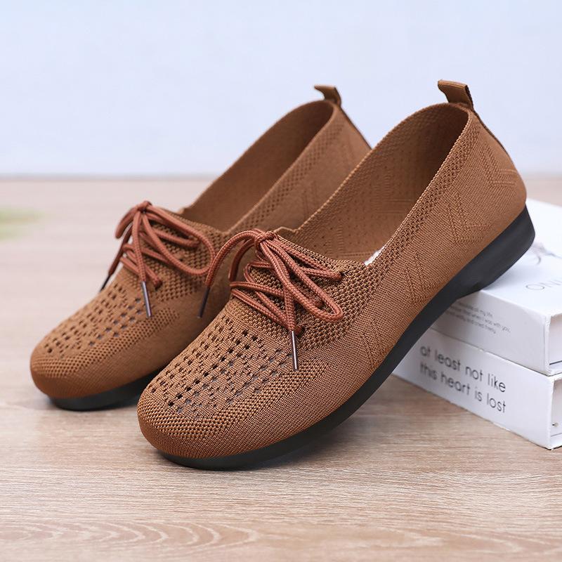 ****** et été confortable polyvalent chaussures de mère été respirant semelle de m**de vieux ******* chaussures en tissu femmes creux semelle plate âge moyen et e