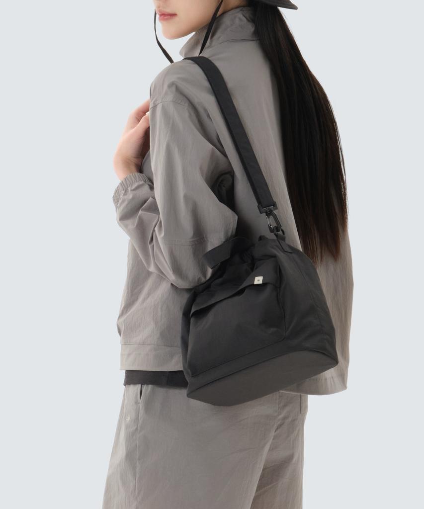 Snowpeak Apparel Cample Medium Bucket Bag 7L (S26Zwcbb12) Dark Charcoal
