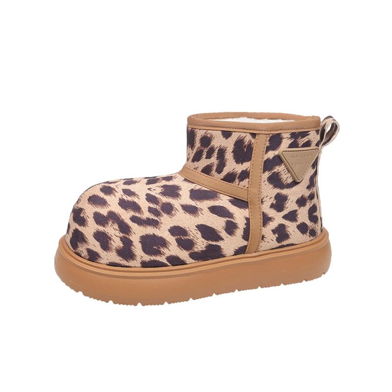 Luxury Winter Women Short Plush Warm Snow Boots Casual Shoes New Suede Fur Chelsea Ankle Boots Flats Platform Ladies Shoes