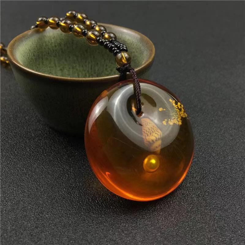 Retro Amber Pendant Necklace For Men And Women Long Pendant Sweater Chain Mother's Day Gift  Retro Amber Necklace