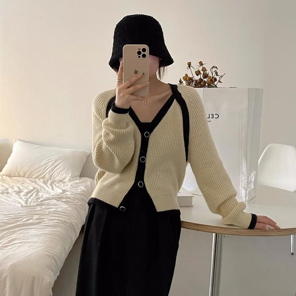Kleine design stricken strickjacke frauen 2022 herbst langarm feste beiläufige weiche wachsartige farbe kontrast lose pullover strickjacke mantel