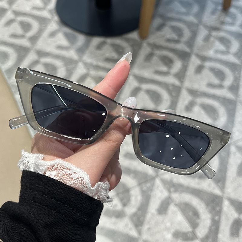 2026 Trendy Hip Hop Style Cat Eye Sunglasses Unique Personality Design Anti Ultraviolet Fashion Lightweight Comfortable Shades