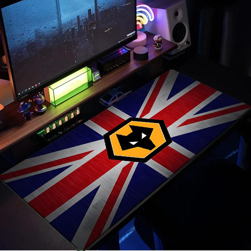 Flaming Wolves Emblem Wanderers Mouse Pad, Rubber Base, Mouse Pad for Gamers and Office Use, Gaming Desk , Easy To Clean Mat Christmas Fan Gifts