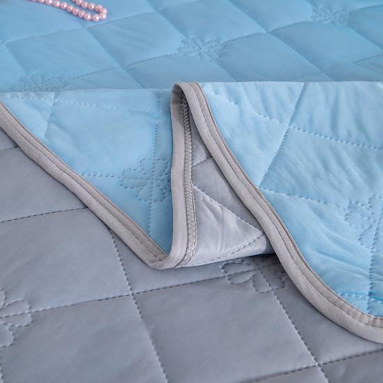 Cooling Comforter for Hot Sleepers Breathable Summer Quilt Air Condition