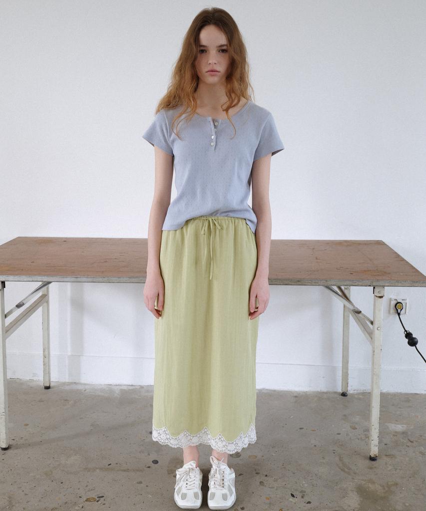 Sienneu Swan Lace Skirt (Olive)