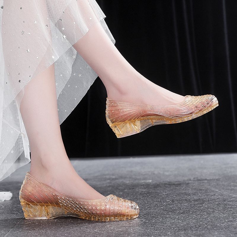 Fashion 90s Jelly Sandals Women's Summer Clear Wedged Shoes Ladies Slip On Low Heel Sandals Woman Shallow Transparent Shoes Mom Sandals