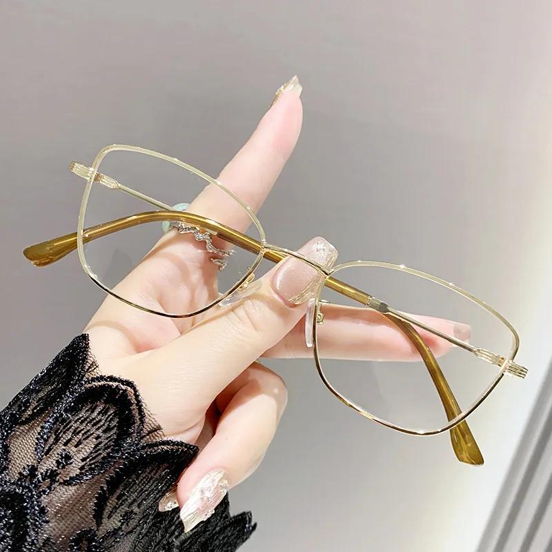 2025 Klassische quadratische Myopiebrille mit kleinem Rahmen, Vintage-Katzenaugen-Nahsichtbrille, klare Linse, kurzsichtige Brille für Damen