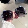 Nouveaux Lunettes de Soleil Mode Femme Bordure Diamant sans Bord Lunettes Street Style Femme Protection Solaire Extérieure Lunettes de Soleil UV400
