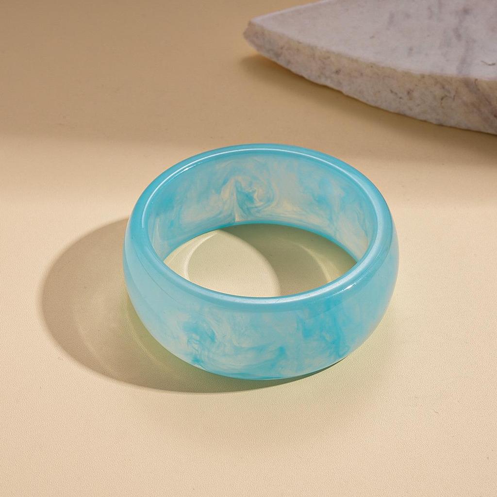 Bracciale Unico in Resina Retrò: Gioielli di Moda Personalizzati per Donne