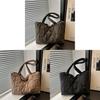 Street Style Quilted Tote Bag For Women Large Capacity With Zipper Closure For Daily Use