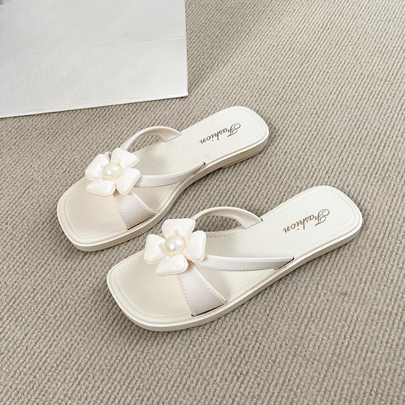 Pearl Shoes Are Versatile Women's Beach Flat Anti-slip Outerwear Student Fashion Flip-flops