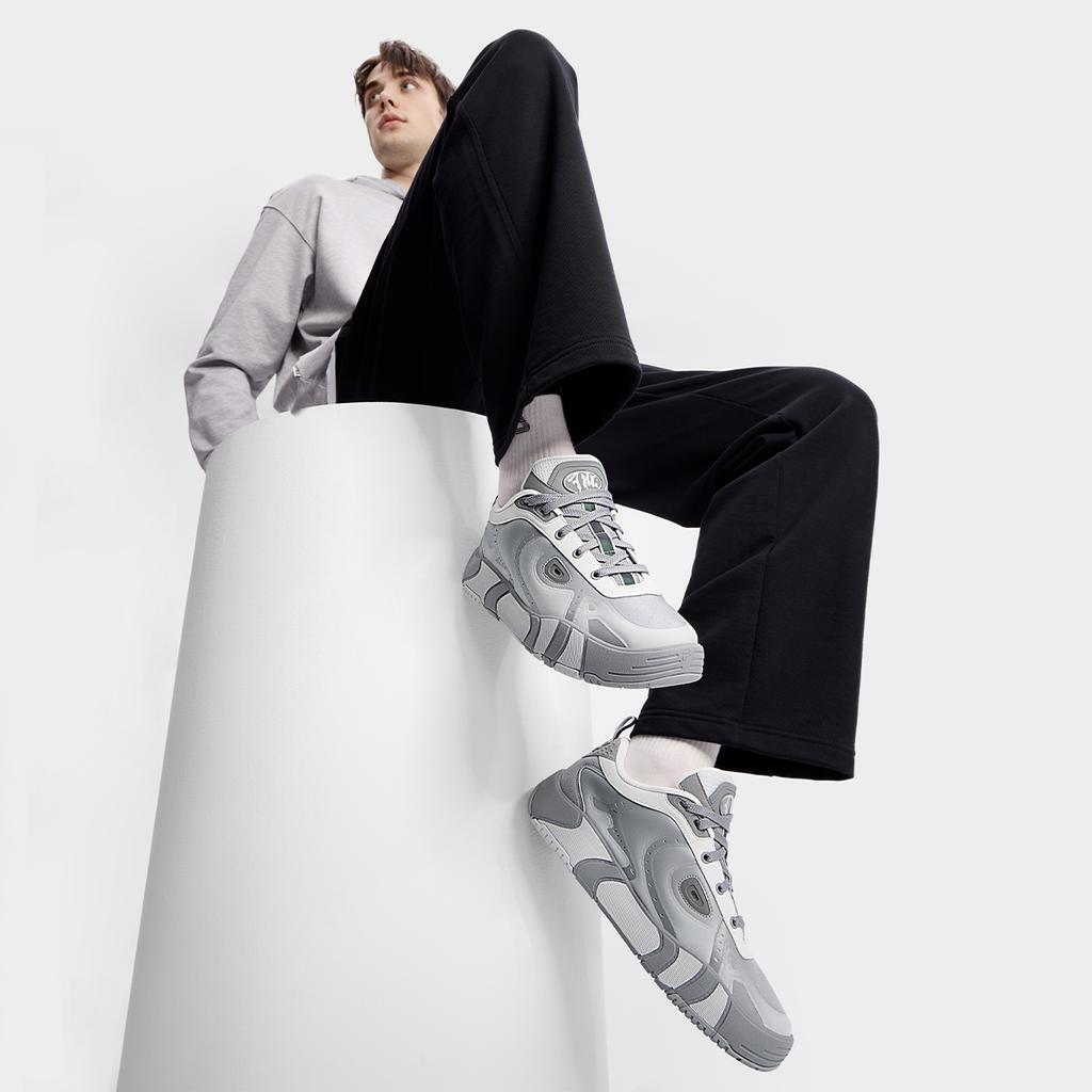 Fila Melt Avant-Garde Stylish Trendy Pattern Low-Top Sneakers Men Sneakers Gray F12M431201FAV