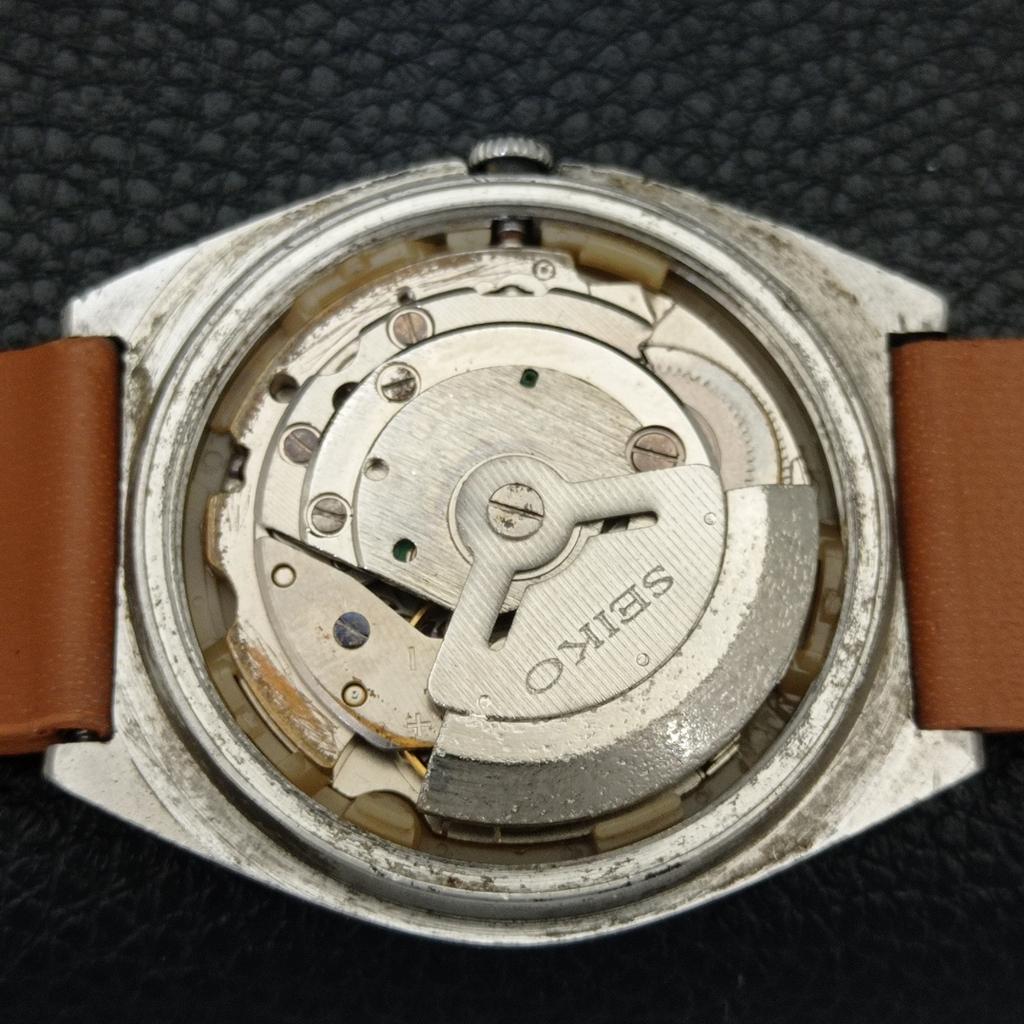JAPAN VINTAGE SEIKO 5 AUTOMATIC MENS WHITE COLOR DIAL WATCH A701489-5