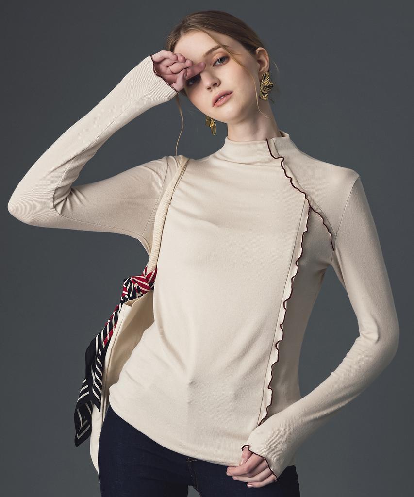 Pelimela Peach Half-Neck Soft Turtleneck (Beige)