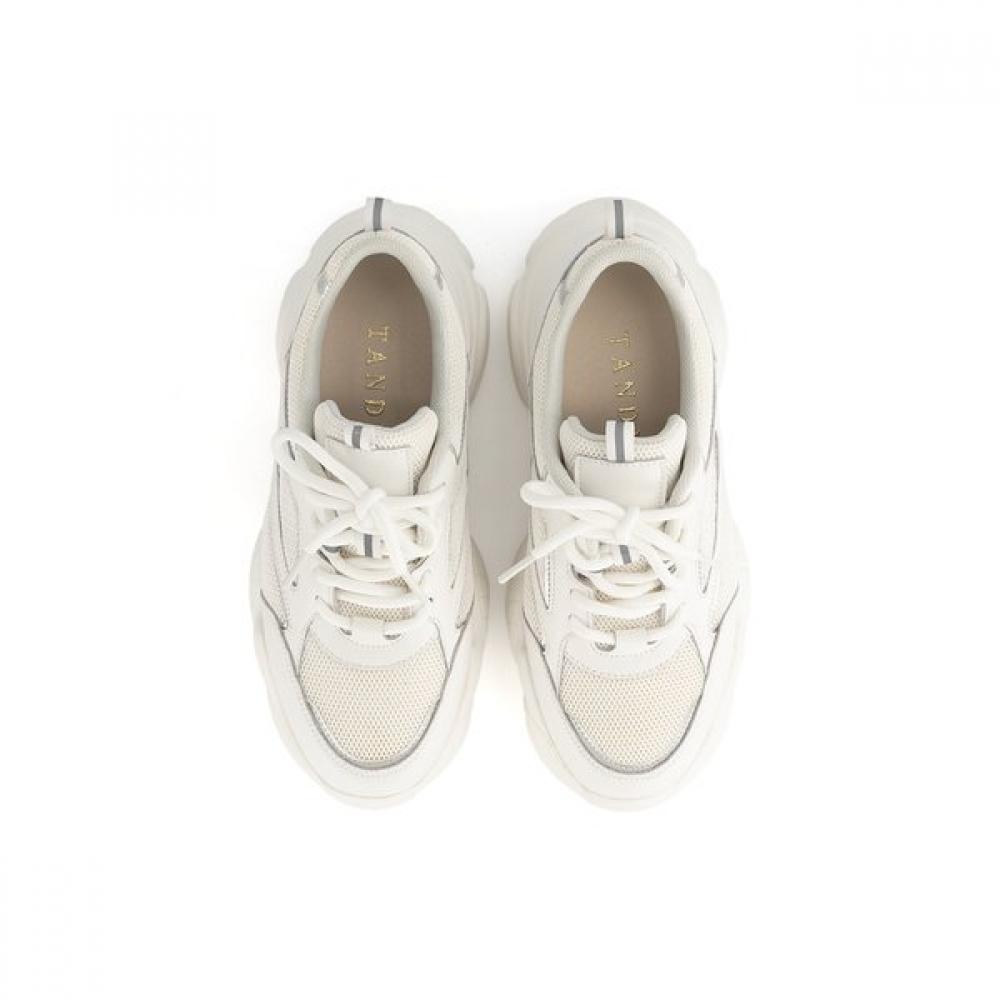 Tandy Women Sneakers White J1588v