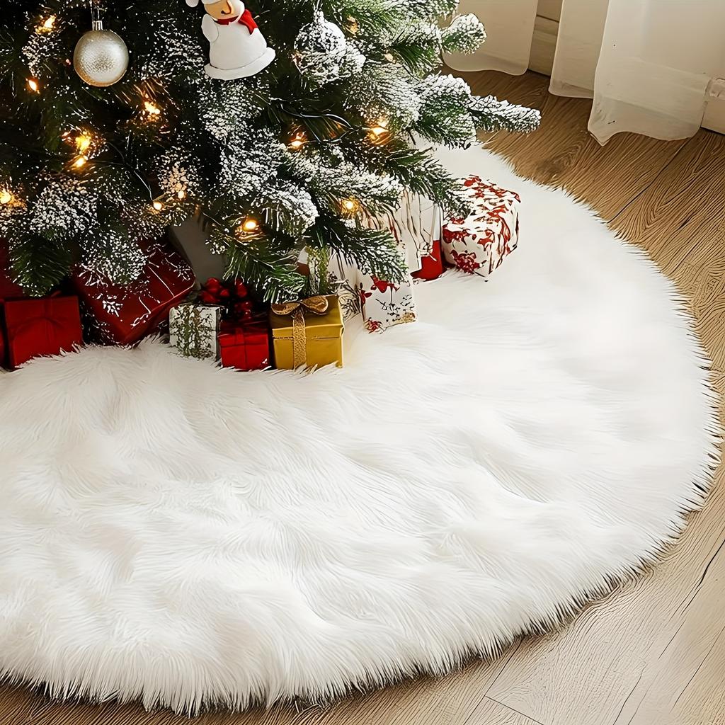 White Plush Christmas Tree Skirt with Soft Fluffy Border, Luxury -like Feel for Xmas, Weddings, Parties & Holiday Decorations