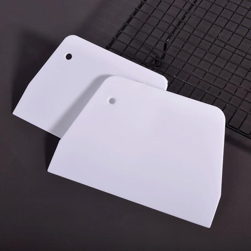 Plastic Dough & Cake Scraper Set