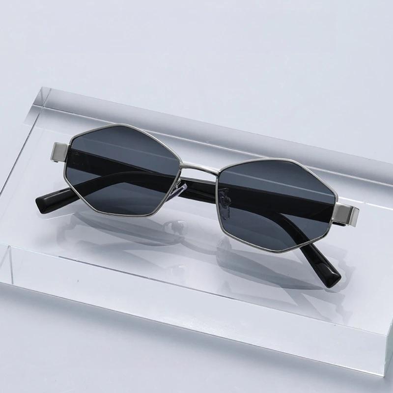 Neutral New Fashion Polygonal Metal Frame Sunglasses Men'S Sunscreen Sunglasses Uv400 Outdoor Excursion Driving Glasses