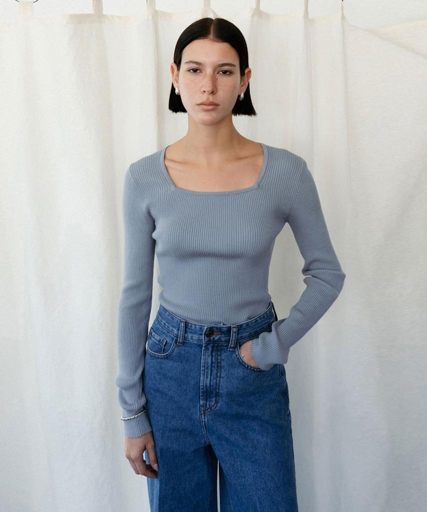 Moeoseoul And Square Neck Knit T-Shirt