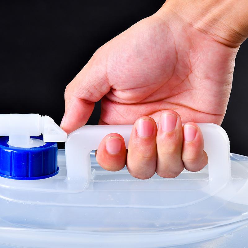Portable Telescopic Drinking Water Container, Collapsible Large Capacity PE Water Bucket With Spigot Valve For Camping