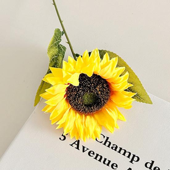 Realistischer künstlicher Sonnenblumenstrauß für die Heimdekoration, UV-beständig, farbecht, verstellbarer Stiel, Wohnzimmer, Schlafzimmer, Hochzeitsfoto-Requisite