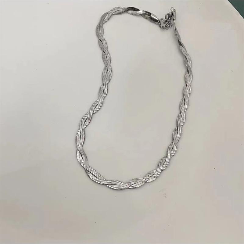 European-American Fashion Three-Layer Flat Snake Chain Layered Necklace for Women - Metal Cross Clavicle Chain
