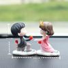 Niedliches Paare Ornament Modell Kuss Ballon Figur Auto Innendekoration Rosa Armaturenbrett Figur Anime Autozubehör Geschenke