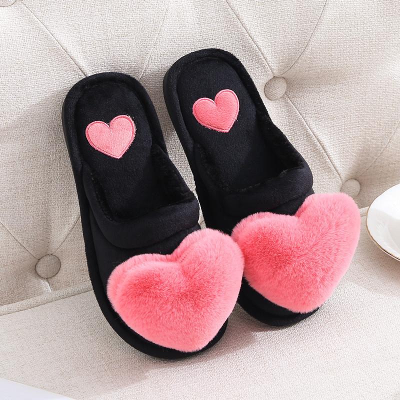 The Latest Autumn and Winter Casual Cotton Slippers Cartoon Peach Heart Anti Slip and Warm Lady Style Big Love Home Slippers