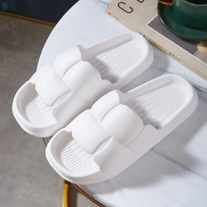 Fashion Thick Flat Bottom Bathroom Home Slippers Fashion Soft Sole EVA Indoor Lady Sandals Summer Non Slip Flip Flops Chanclas De Hombre