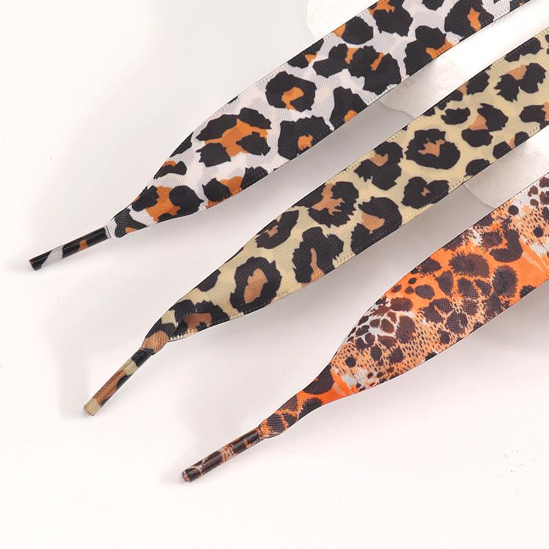 Gepersonaliseerde Satijnen Veters met Luipaardprint 2cm - Brede Platte Veters voor Witte Sneakers