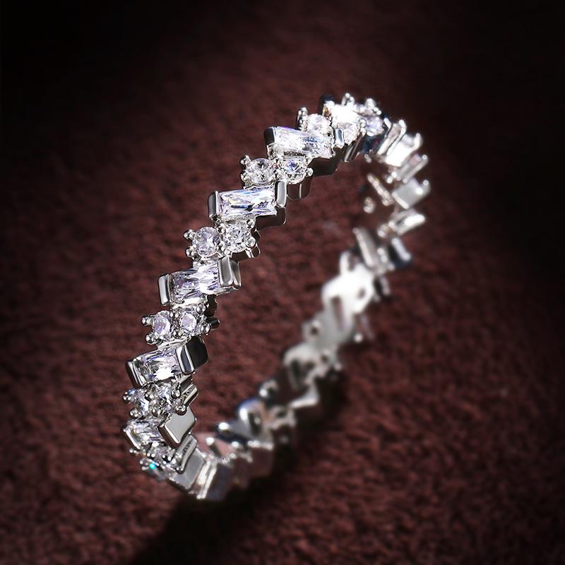 Brilliant CZ Bands Women Wedding Rings Simple Stylish Girl Accessories Delicate Engagement Ring Versatile Fashion Jewelry