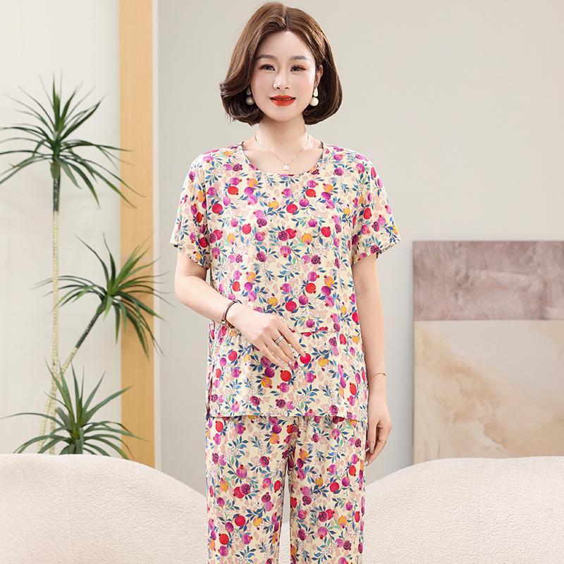 Seven-Piece Cotton Silk Pajama Set - Breathable Summer Short Sleeve Homewear for Middle-Aged and Elderly Women.