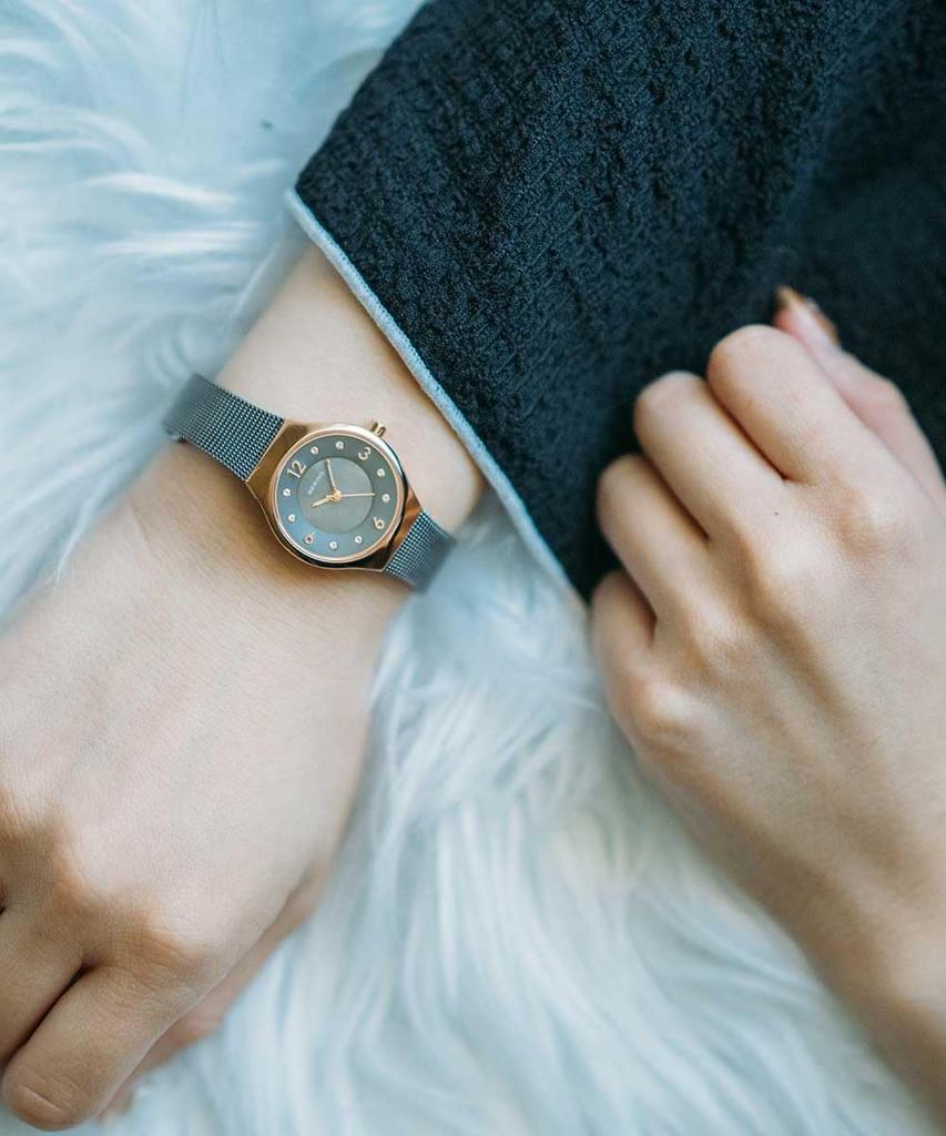 BERING Watch Classic Scandinavian Curving Mesh Classic Scandinavian Curving Mesh Imported Women's 11427-262-J [Regular Product]