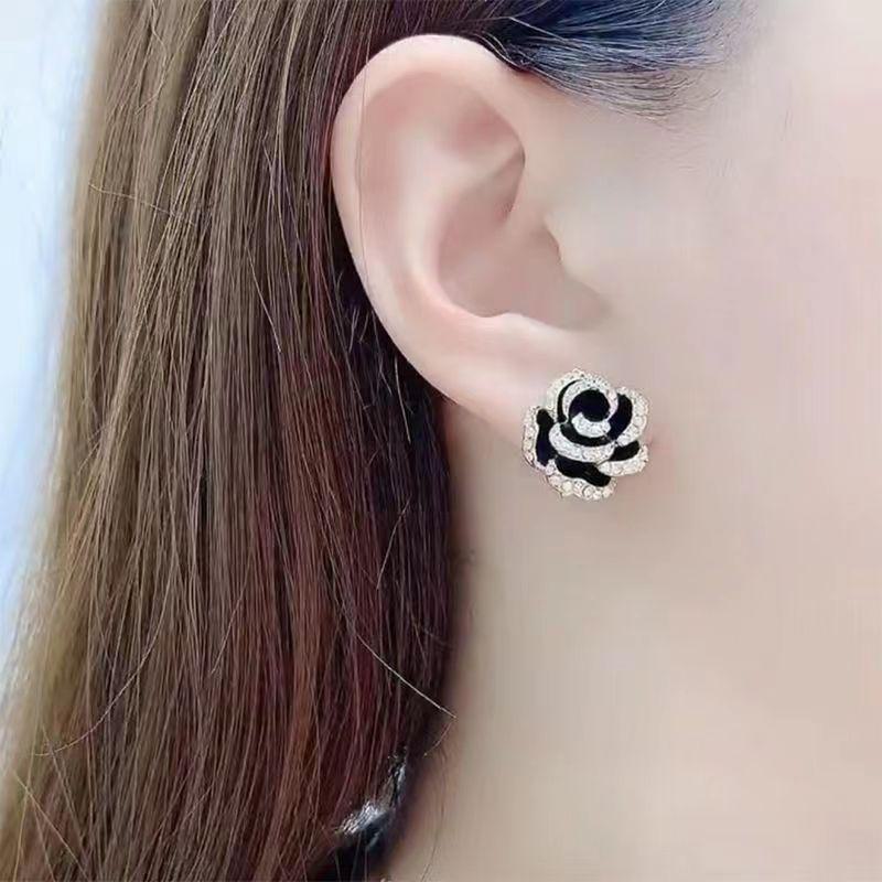 Romantic Camellia 925 Silver Ear Clips: Elegant, French Retro, High-End Earrings for Sophisticated Style KTJ