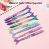 Set de stylos gel en plastique 4 pièces Ensemble de stylos queue de poisson sirène, Corps transparent dégradé et brillant, Papeterie créative pour filles Décor nageoire, Lisse