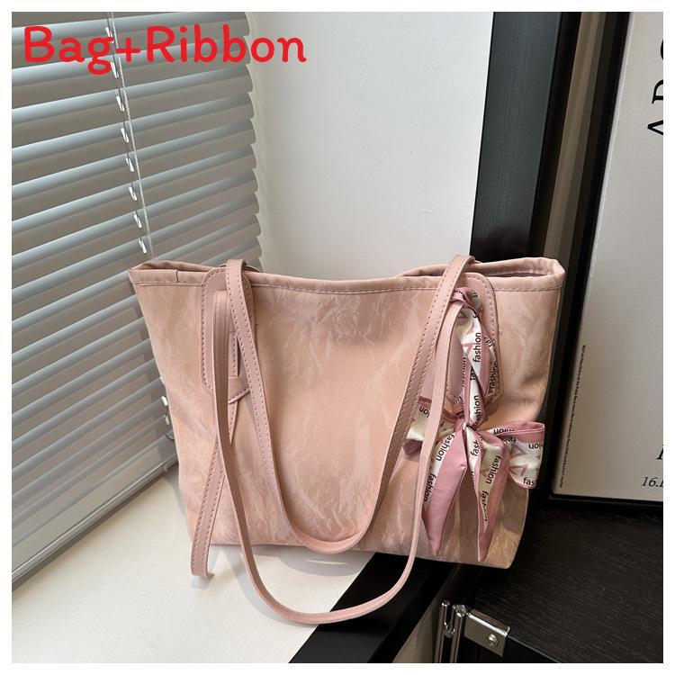 Minimalist Tote Bag For Women With Polyester Material And Zipper Closure For Daily Use