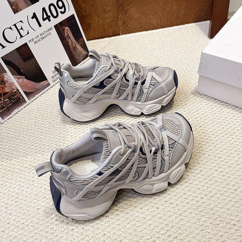 Spring new sports and leisure shoes sports shoes breathable women's laces spring low help high small