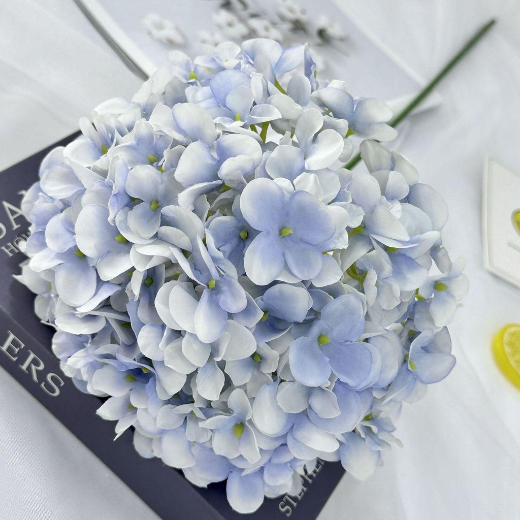 Silk Hydrangea Wedding Pathway Decor With Faux Flower For Celebrations And Photography